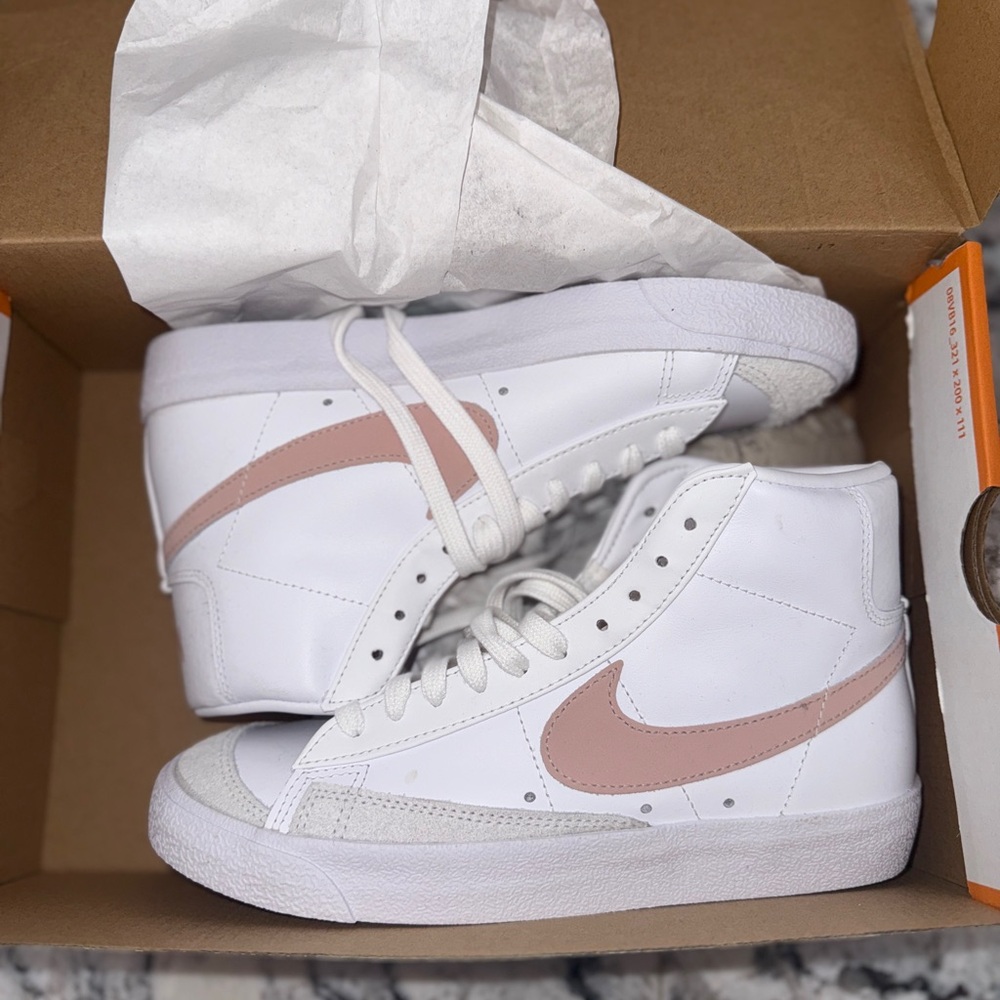Women's Nike Blazer Mid 77 Vintage White and Pink High-Top Sneakers